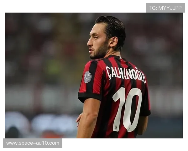 巴伦西亚门将迪米特雷夫斯基伤缺,二门奎利亚尔首发出战 巴伦西亚门将迪米特雷夫斯基伤缺,二门奎利亚尔首发出战